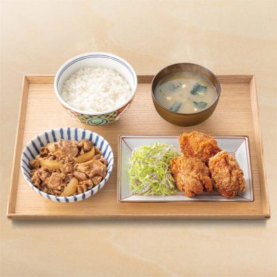 ダブル定食（牛皿・から揚げ定食）