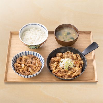 ダブル定食（牛皿・ねぎ塩牛カルビ定食）